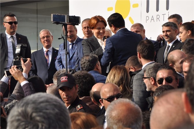 Akşener’den, Türe’ye İyi Parti Rozeti