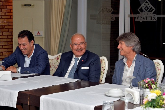 Başkan Kocamaz, “Mersin İdman Yurdu Küllerinden Yeniden Doğacak”