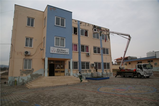 Erdemli Belediye Eğitim Kurumlarına Destek Olmaya Devam Ediyor