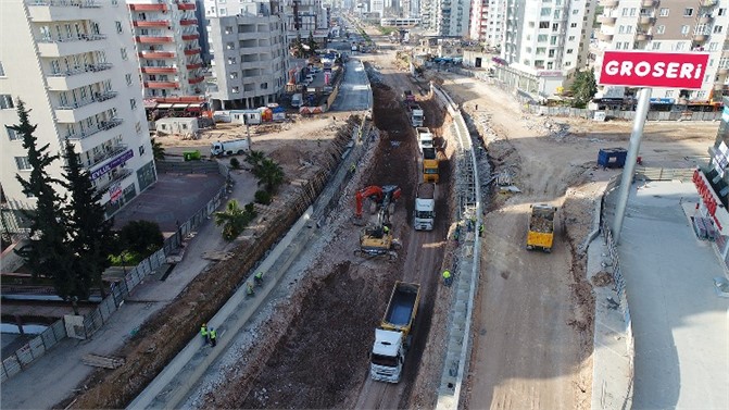 Mersin'de Yapımı Devam Eden Egemenlik Kavşağı Yarıyı Geçti